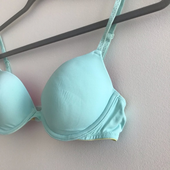 💎 PINK Victoria’s Secret Wear Everywhere Demi Bra - Picture 3 of 7